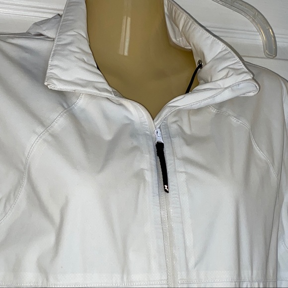 Danskin Tech Elements waterproof jacket Sz S - Picture 2 of 10